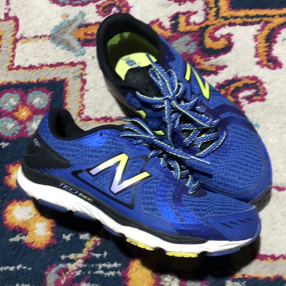 New Balance 670v5 women’s running walking shoes size 9